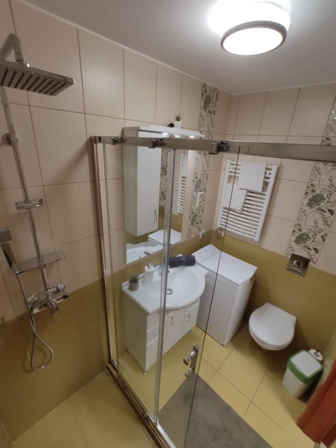 Holiday Apartman Sarvar Exterior photo